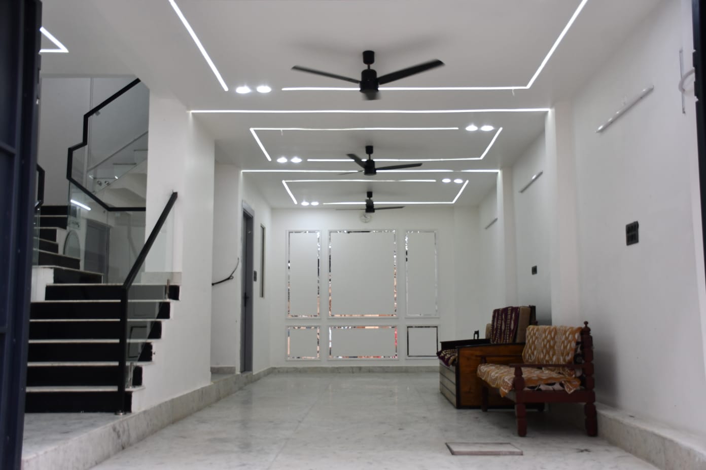 Gallery 16
